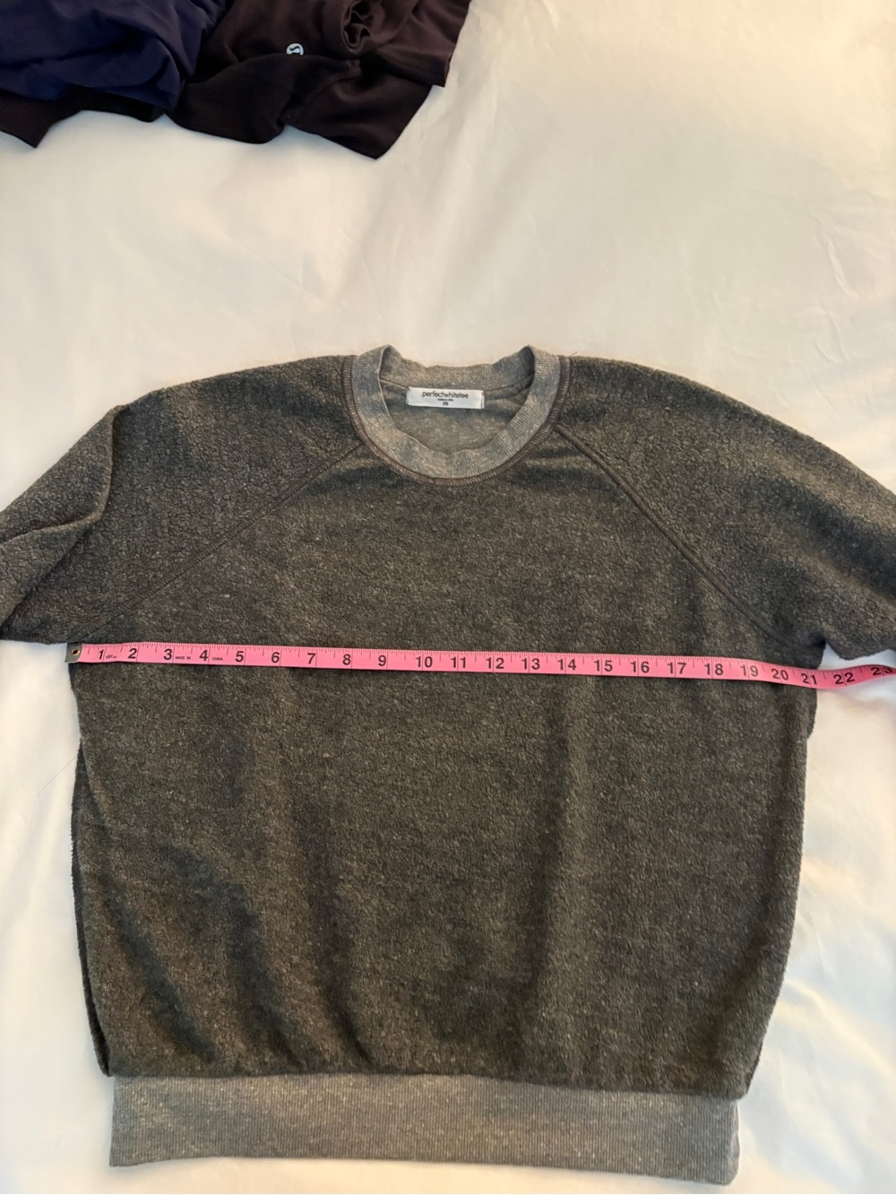 Perfect White Tee women's Ziggy "Shrunken" sweatshirt - Picture 6 of 7